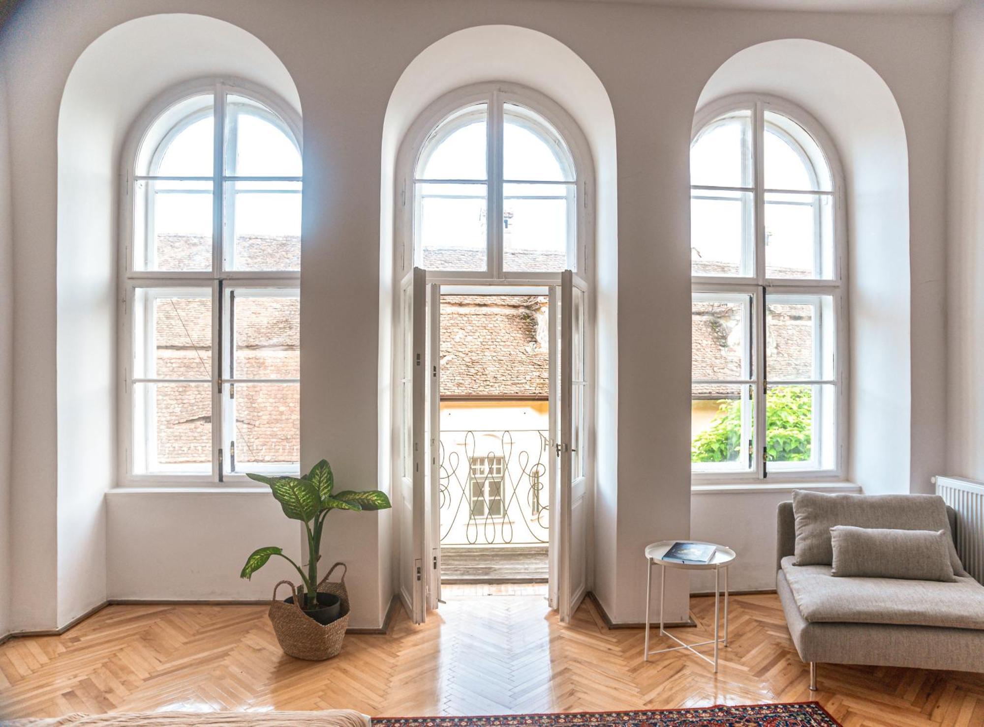 Favst Old Square Apartment Sibiu Luaran gambar